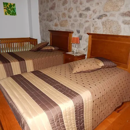 Pensionat Casa Dona Chama Torre de Dona Chama