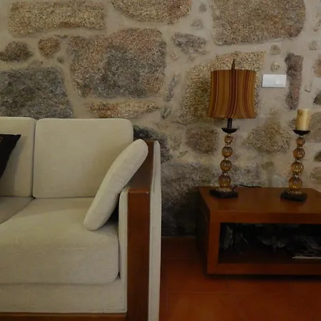 Pensionat Casa Dona Chama Torre de Dona Chama